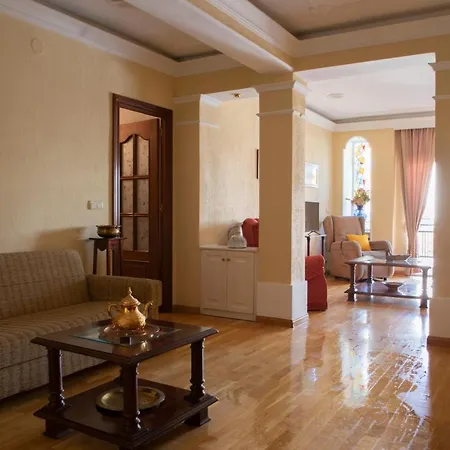 Apartment Espacioso Piso En Granada